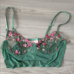 Bed of Roses Pullover Sheer Bralette Unlined Bra